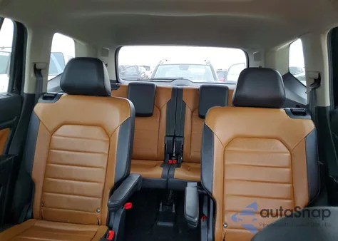 2018 Volkswagen Atlas Sel Premium из США, поврежденный, VIN 1V2NR2CAXJC535315